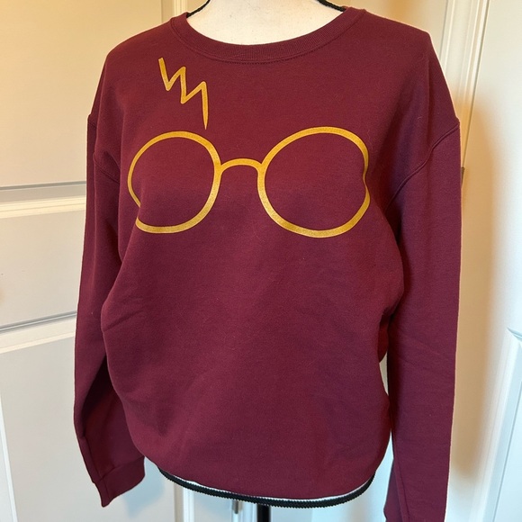 Maroon harry potter crew neck sweatshirt - Picture 3 of 3